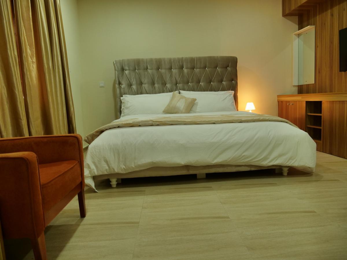 Alexia'S Place Hotel Lagos Exterior foto