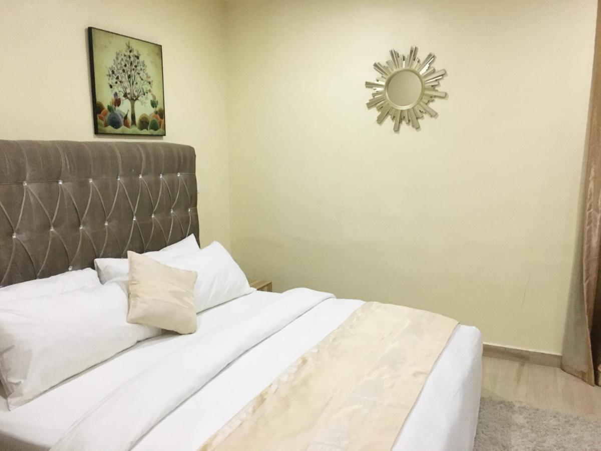 Alexia'S Place Hotel Lagos Exterior foto